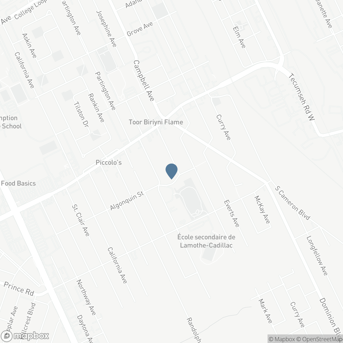 1565 Roxborough, Windsor, Ontario N9B 3H2